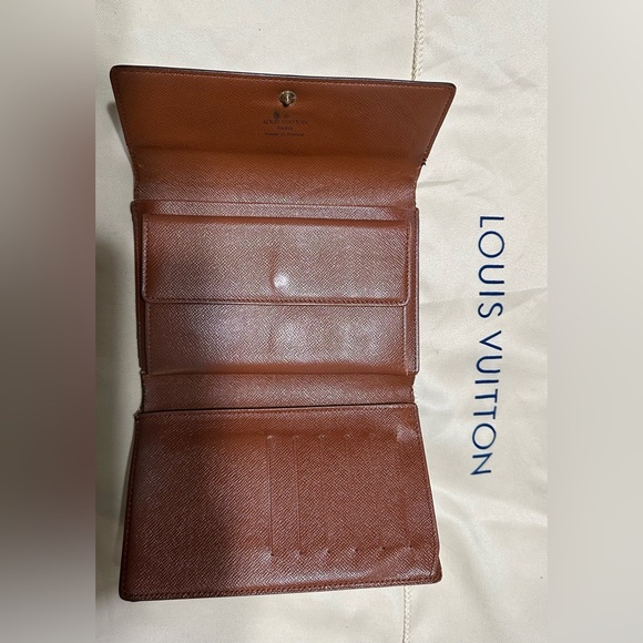 Louis Vitton Wallet and ID holder - Picture 8 of 16